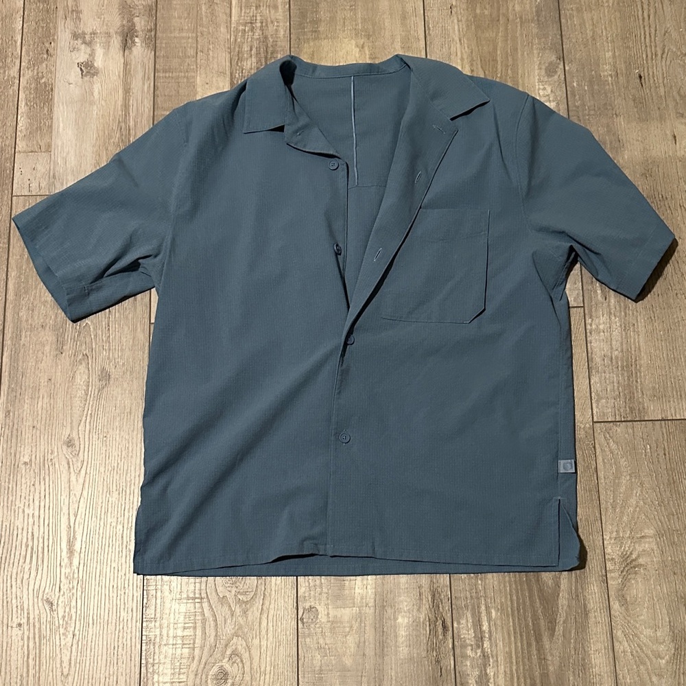 lululemon athletica Blue Casual Button Down Shirt